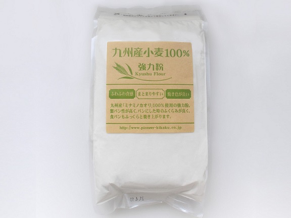 九州産小麦100％強力粉 800gの画像